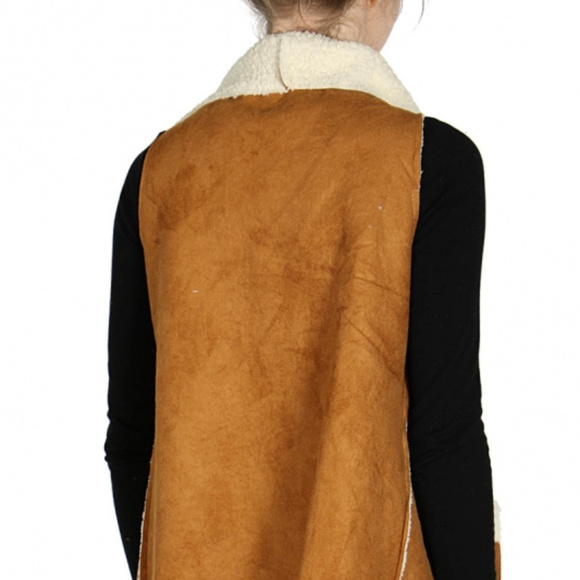 Contemporary sherpa vest with pocket - Picture 6 of 6